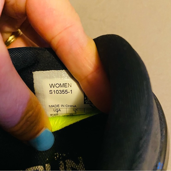 Saucony Freedom ISO EverRun Sneakers - Picture 8 of 10